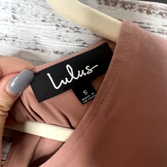 Lulu's Dusty Pink Short Sleeve Shift Dress Sm - Picture 2 of 3